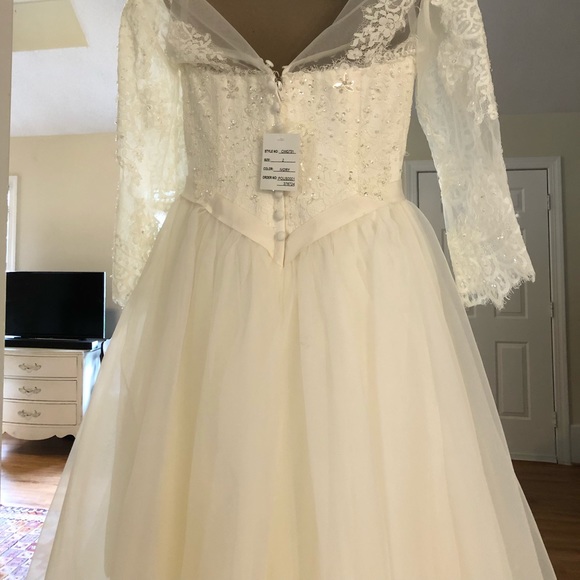 Oleg Cassini wedding dress from David’s Bridal - Picture 2 of 4